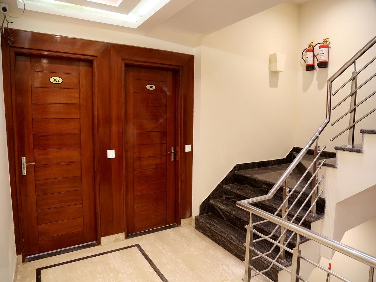 ניו דלהי Hotel Sapphire מראה חיצוני תמונה